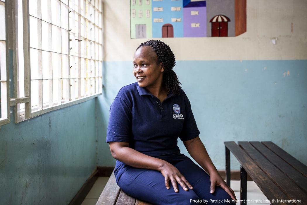 Nurse Beth Wachire leads a team of health workers, including nurses and community health workers, at Mathare North Health Facility in Kenya. “They see me as one of them, working hand-in-hand with them.” Photo by Patrick Meinhardt for IntraHealth International. 