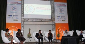 Frontline Health Workers Coalition Chair Mary Beth Powers moderates a session on advocating for policy change at the Third Global Forum for Human Resources for Health in Recife, Brazil.